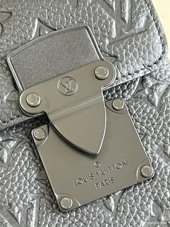 Aaa replica ru WALLET VERTICAL VUITTON S-LOCK WEARABLE LOUIS 0701